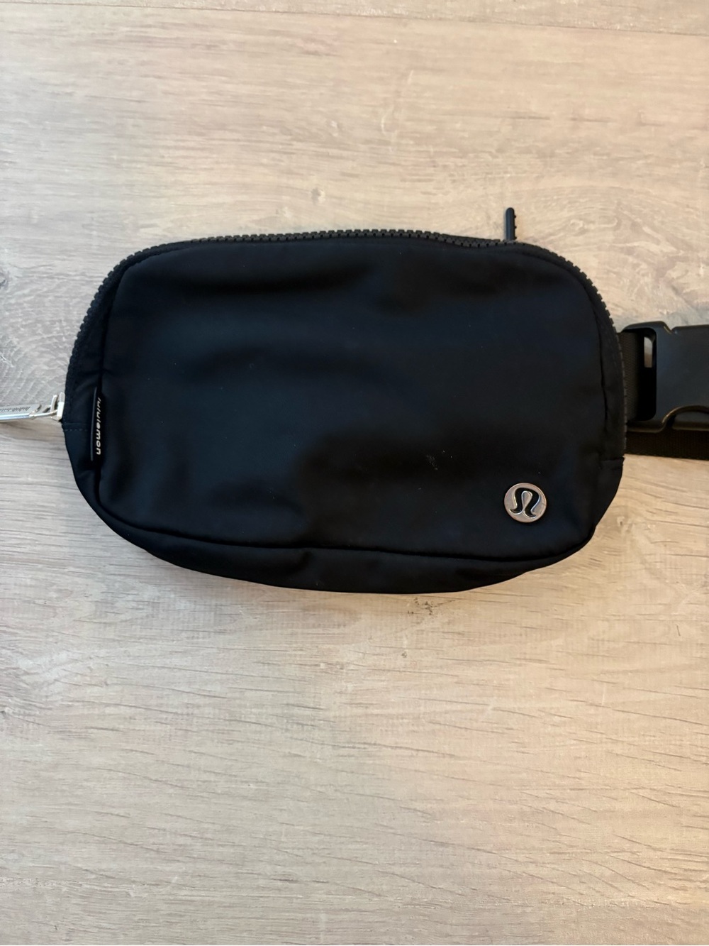 Black lululemon everywhere belt bag